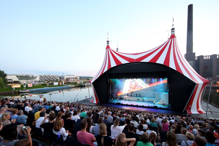 Neues Sommerfestival "Cirque Nouveau Mobile" begeisterte große und kleine Besucher in der Autostadt