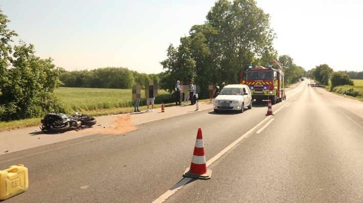 POL-ME: 20-jähriger Motorradfahrer schwer verletzt - 2505063