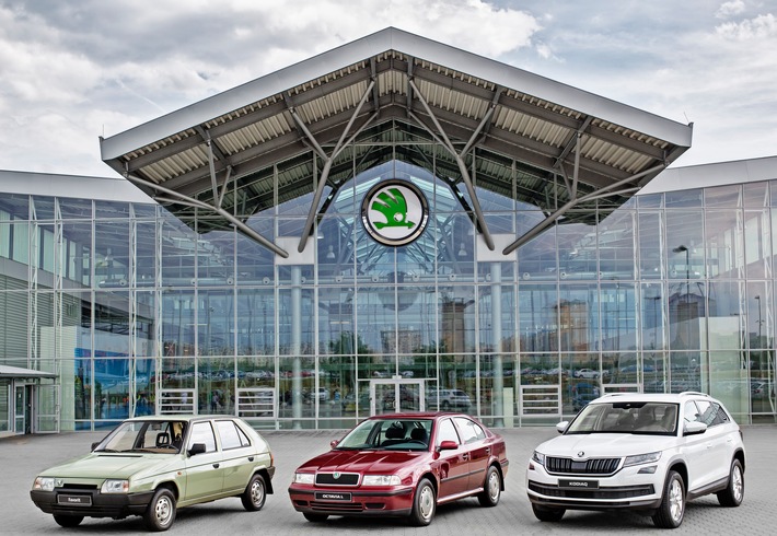 SKODA produziert 15-millionstes Fahrzeug seit Zugehörigkeit zum Volkswagen Konzern (FOTO)