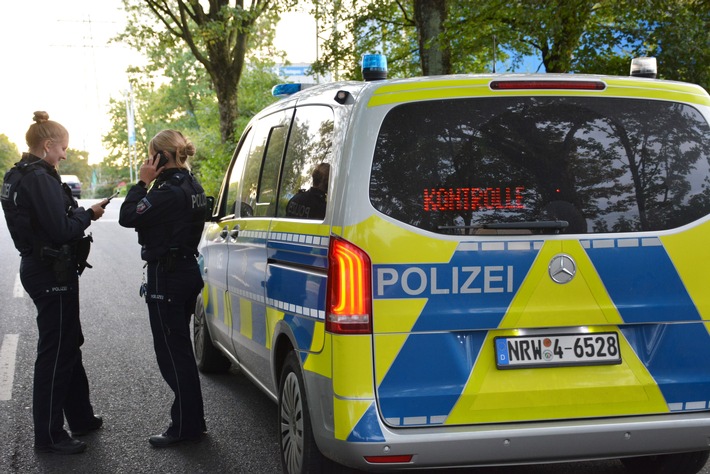 POL-ME: Verkehrsunfallfluchten aus dem Kreisgebiet - Erkrath/Hilden - 2401033