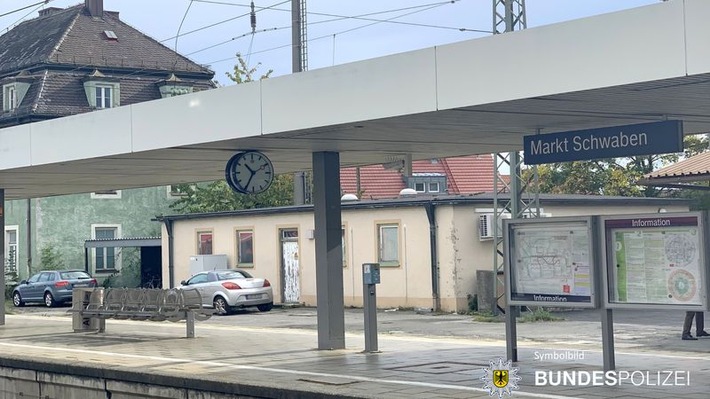 Bundespolizeidirektion München: Körperverletzung zwischen mehreren Personen
Zigarette in der S-Bahn war der Auslöser