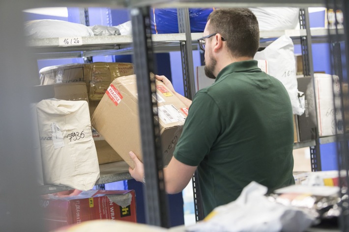 HZA-MD: Besonders zur Weihnachtszeit: Wie das Paket schnell und sicher durch den Zoll kommt