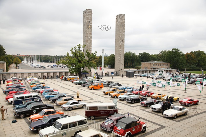 Der Countdown läuft: 180 Oldtimer und Youngtimer starten bei der 8. Hamburg-Berlin-Klassik 2015