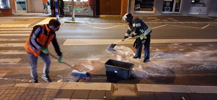 FW-EN: Wetter - Umweltschutzeinsatz am Abend