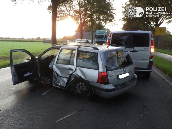POL-KLE: Kerken-Nieukerk - Drei Personen bei Verkehrsunfall verletzt