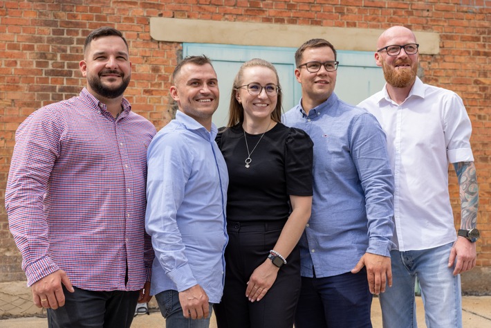 Pflege zu Hause statt Heim: ADG Seniorenservice erklärt, was wirklich für ambulante Betreuung spricht