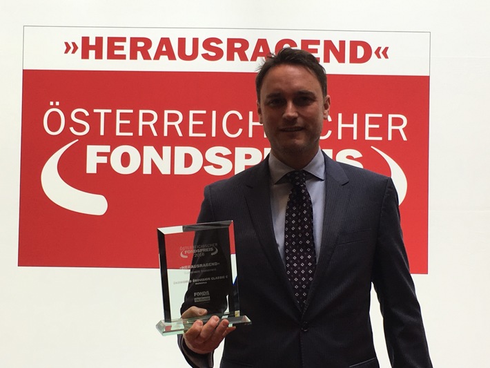 ÖSTERREICHISCHER FONDSPREIS 2016: ÖKOWORLD ist "herausragend"
/ ÖKOWORLD ÖKOVISION CLASSIC gewinnt zum vierten Mal die begehrte Auszeichnung