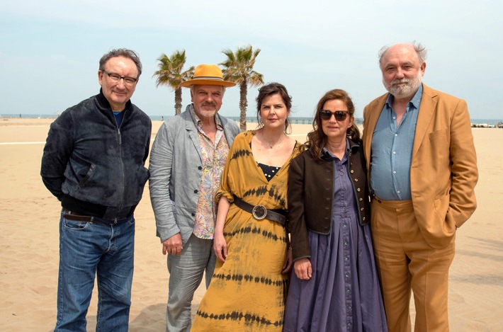 "Rimini" (AT): Dreharbeiten mit Karl Fischer, Rainer Bock, Bernhard Schütz, Lena Stolze, Miriam Maertens u. a. / Abenteuerliche Spritztour alter Freunde zum Sehnsuchtsort ihrer Jugend