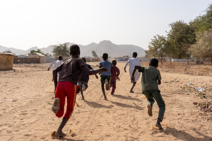 Zunahme von Extremwetterereignissen setzt Kinder immer mehr Risiken aus / SOS-Kinderdörfer zum Gedenktag am 22. April