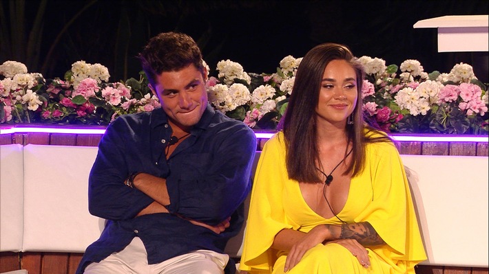 RTL II: "O´gschmatzt is" - Wiesn-Vibes auf "Love Island" und dramatischer Einzug von Dijana