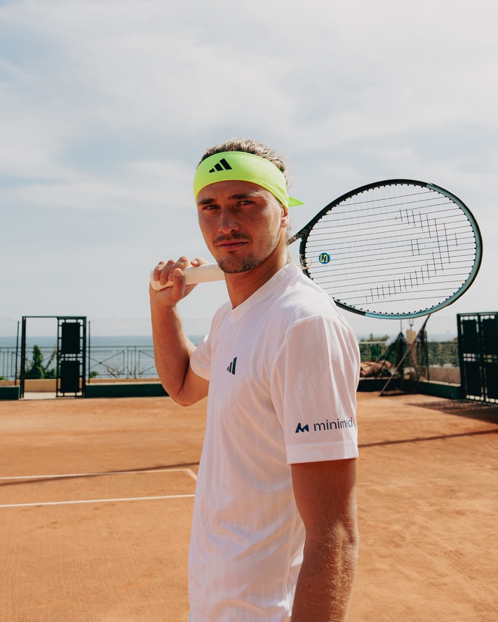 Medtronic Diabetes und Tennisprofi Alexander Zverev setzen sich gemeinsam für ein grenzenloses Leben für Menschen mit Diabetes ein