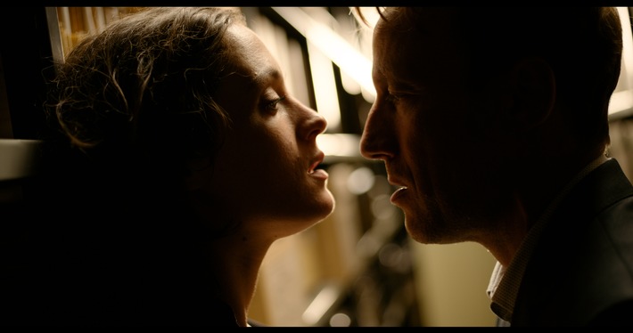 Constantin Film und ZDFneo trumpfen bei Koproduktion "Parfum" mit prominentem Cast auf