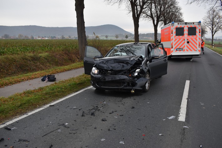 POL-HI: Verkehrsunfall zwischen Rheden und Gronau - Zeugenaufruf
