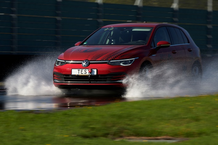 Test pneumatici quattro stagioni: i migliori e i peggiori