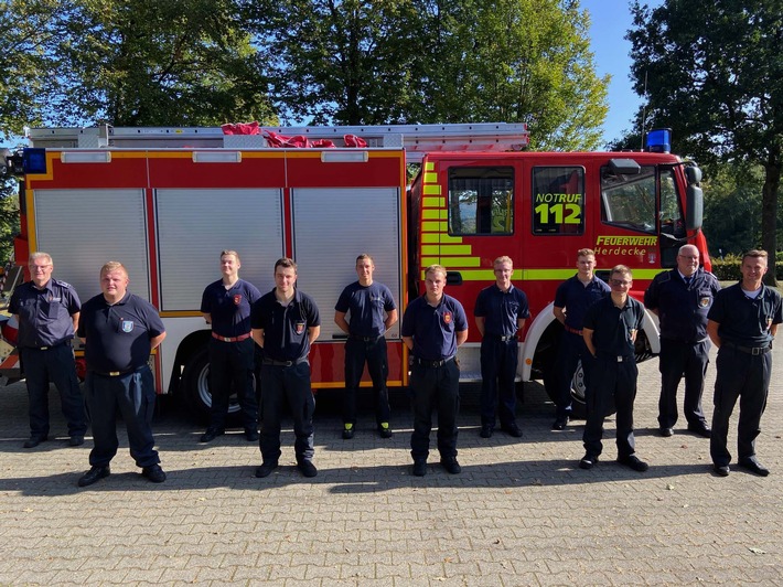 FW-EN: 14 neue Truppführer für die EN-Feuerwehren - Hygienekonzept ermöglicht Einstieg in die Kreisausbildung