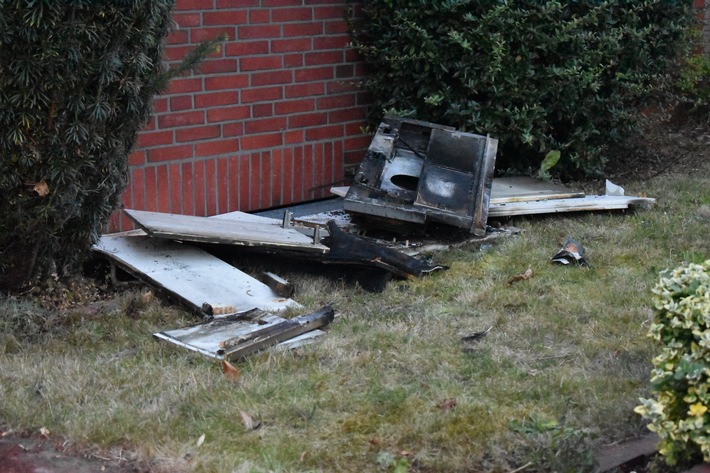 FW-SE: Küchenbrand im Mehrfamilienhaus