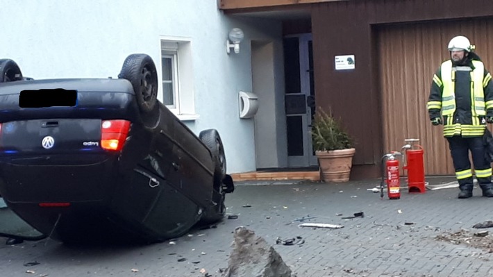 FW-EN: Verkehrsunfall in Waldbauer Eicken