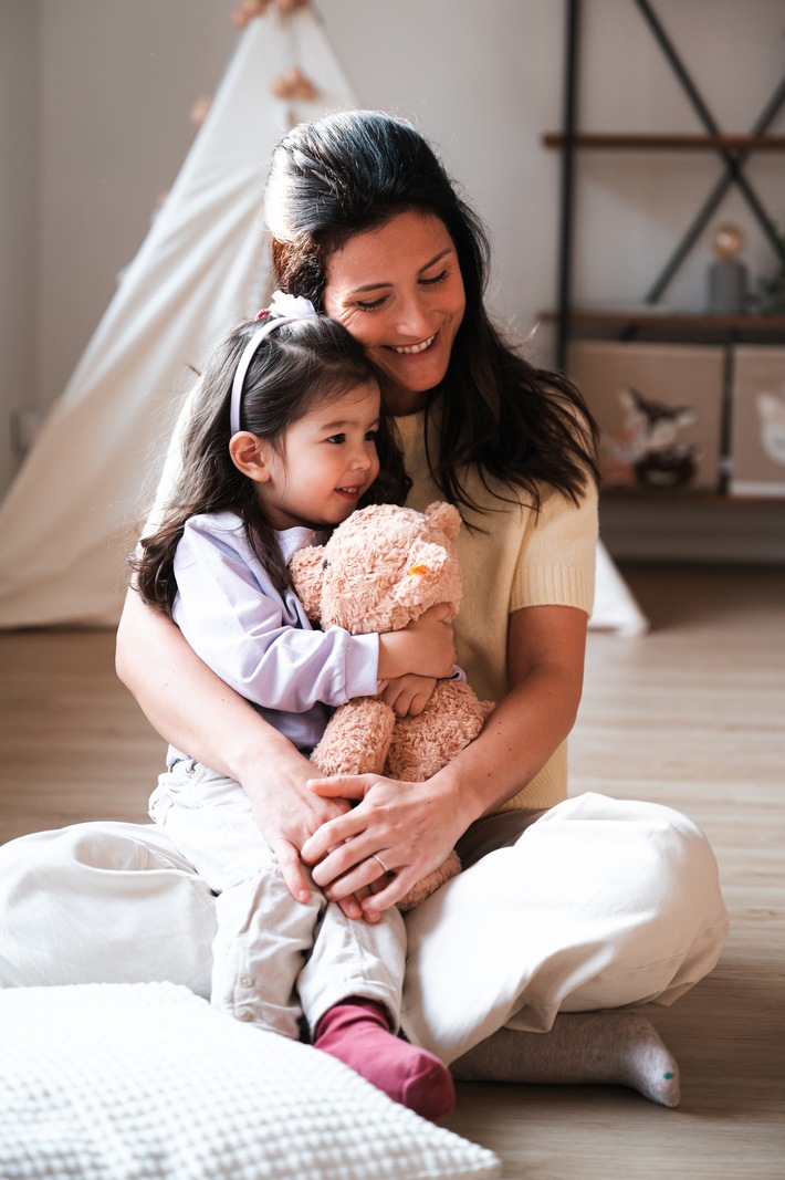 Kinder bestmöglich schützen © GSK, Copyright GSK. Die Bilder dürfen ausschließlich im Zusammenhang mit dem beiliegenden Pressematerial zum Thema Meningokokken/ GlaxoSmithKline GmbH & Co. KG Impfstoffe veröffentlicht werden und sind nicht frei redaktionell nutzbar. / Weiterer Text über ots und www.presseportal.de/nr/39763 / Die Verwendung dieses Bildes für redaktionelle Zwecke ist unter Beachtung aller mitgeteilten Nutzungsbedingungen zulässig und dann auch honorarfrei. Veröffentlichung ausschließlich mit Bildrechte-Hinweis.
