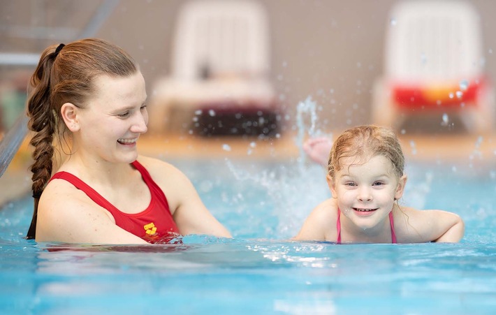DLRG begrüßt zusätzliche Bundesmittel: Starkes Zeichen für Bädererhalt und Schwimmen lernen