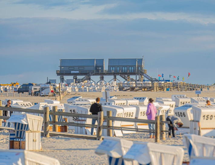 Erfolgreicher Start in die Hauptsaison: St. Peter-Ording verzeichnet gutes Kurzfristgeschäft - und plant schon den Tourismus von Morgen