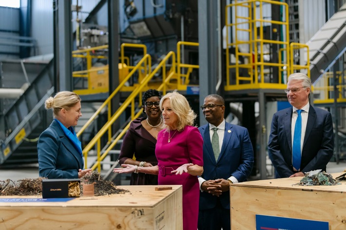 Pressemitteilung: US-amerikanische First Lady besucht Aurubis Richmond, die erste Sekundärhütte für komplexes Recyclingmaterial in Nordamerika