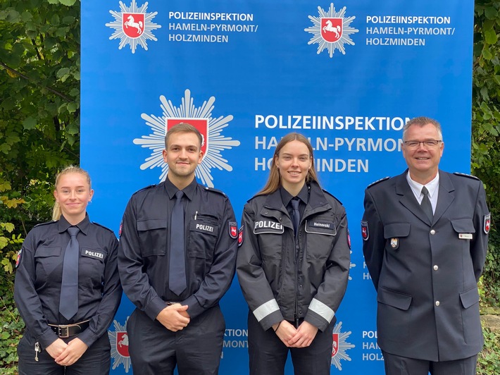 POL-HM: Die Polizei Bad Münder begrüßt ihre neuen Kolleginnen und Kollegen