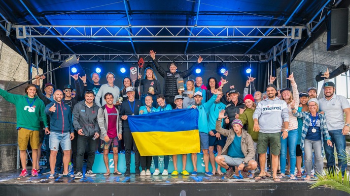 Ole Schwarz und Sonni Hönscheid sichern sich Podiumsplätze beim ICF SUP World Cup Scharbeutz