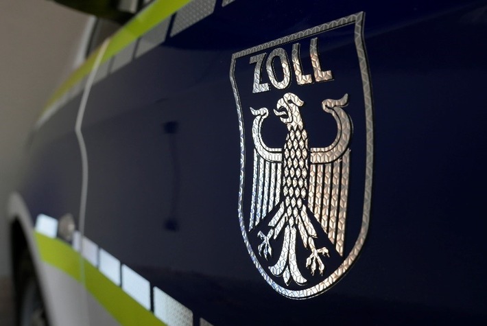 HZA-RO: Bundesweite Schwerpunktprüfung gegen Schwarzarbeit in der Gastronomie und Hotellerie / Hauptzollamt Rosenheim stellt sozialversicherungsrechtliche und ausländerrechtliche Verstöße fest