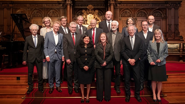 50 Jahre Jung-Preis für Medizin: Hamburgs Erster Bürgermeister Tschentscher würdigt Jubiläum im Rathaus