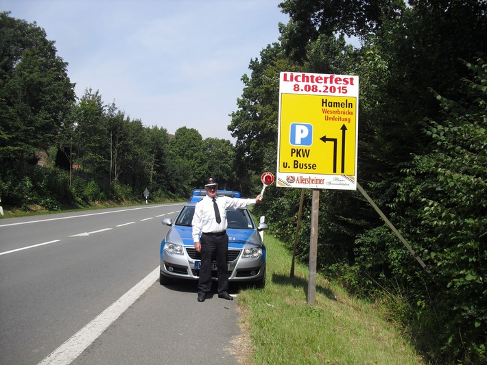 POL-HOL: Weserbrücke Bodenwerder ab 15:00 Uhr gesperrt: Vorbereitungen auf 63. Lichterfest laufen planmäßig - Veranstalter und Polizei mit bewährtem Konzept -