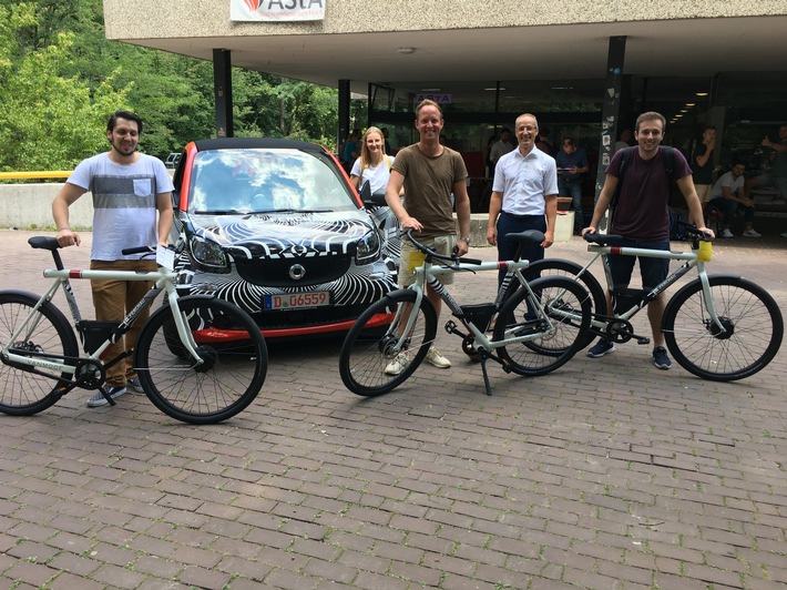 FERCHAU Karlsruhe verlost E-Smart und E-Bikes