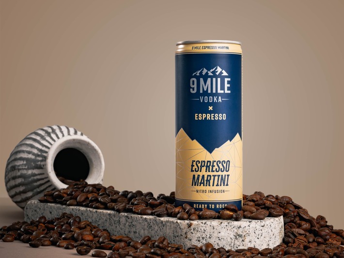Servierfertiger Schwung aus der Dose: 9 Mile Vodka Espresso Martini Nitro-Infusion