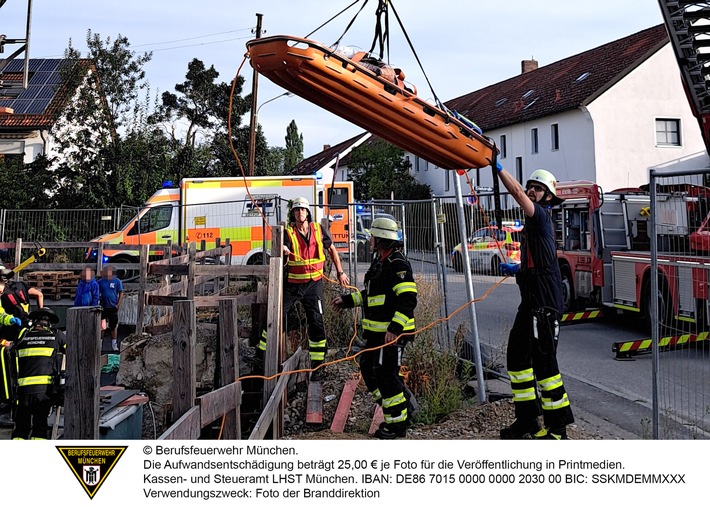 FW-M: Bauarbeiter stürzt in Baugrube (Untermenzing)