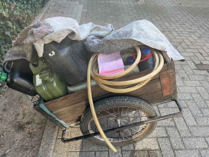 POL-LWL: Nach Dieseldiebstahl: Polizei sucht Eigentümer eines Handwagens