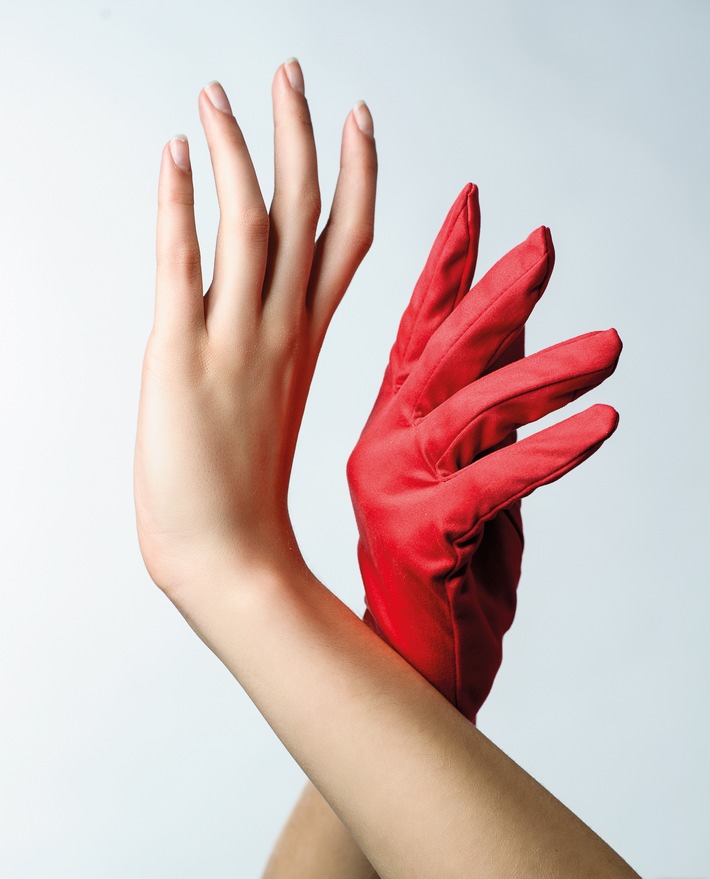 Aktionswoche "Schmerzen der Hand": Die Rheumaliga Schweiz sensibilisiert und setzt ein Zeichen für gesunde Hände (BILD)