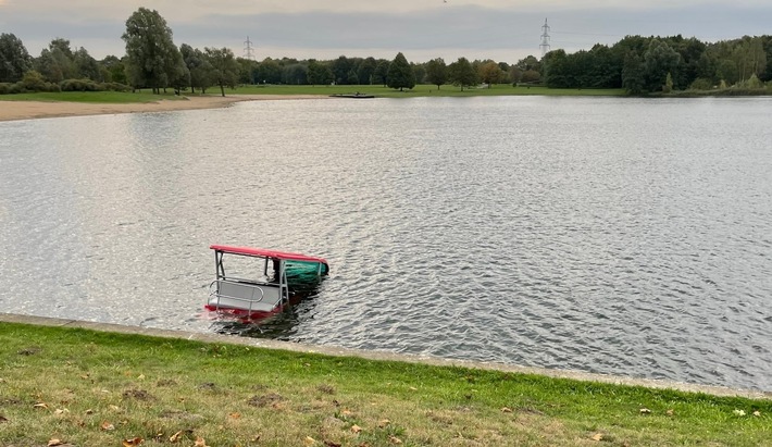 POL-DO: Unbekannte schoben kleinen Elektrobus in einen Lüner See - die Polizei sucht Zeugen