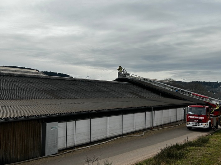 POL-PDWIL: Brand an einem landwirtschaftlichen Anwesen - Erstmeldung