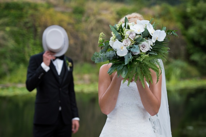 &quot;Gefällt mir&quot;: Was unser &quot;Digitales Ich&quot; über Vorlieben bei der Partnerwahl verrät // &quot;Hochzeit auf den ersten Blick&quot; ab 12. November 2017 zurück in SAT.1