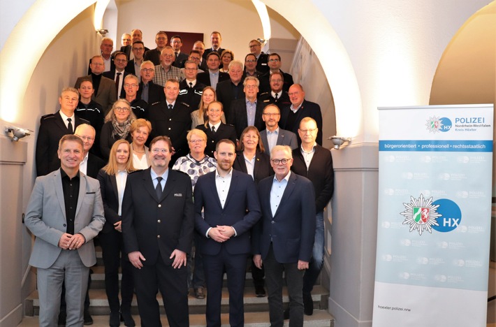 POL-HX: Länder- und behördenübergreifende Zusammenarbeit in Fragen der Sicherheit / Kreispolizeibehörde Höxter lädt zur Sicherheitskonferenz