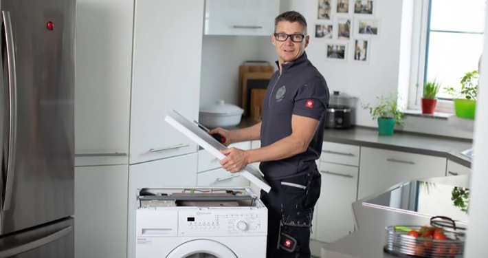 Waschmaschinen Reparatur Rummelsburg, Friedrichsfelde - Neumann Hausgeräte Service 2x ausgezeichnet als Berlins beste Werkstatt (FOTO)