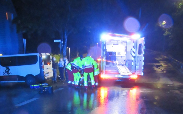 POL-ME: Radfahrer wird bei Unfall schwer verletzt - Heiligenhaus - 2109054