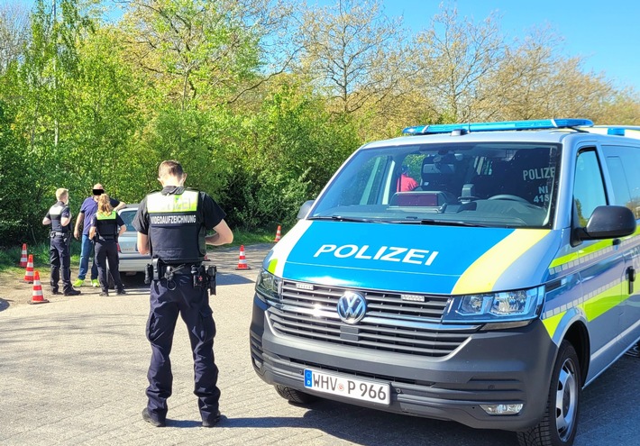 POL-WHV: Schwerpunktkontrolle Alkohol-und Drogen im Straßenverkehr am gestrigen Tage in der Friedenstraße - Polizei zieht positives Fazit