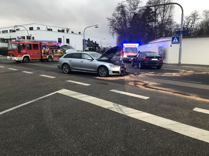 POL-PDWO: Worms - Kreuzung nach Unfall für eine Stunde gesperrt