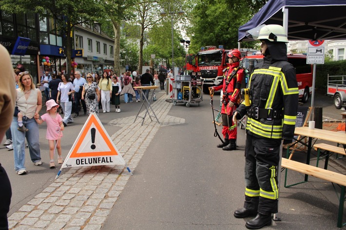 FW Hennef: Hennef hat Respekt - Der Helfertag