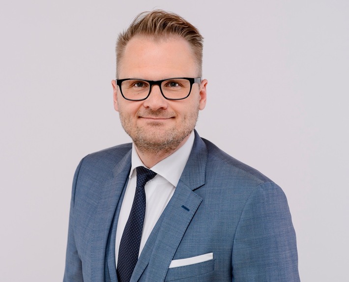 Pressemitteilung: &quot;Ulrich Bensel wird VP Group Human Resources bei der Deutschen Hospitality&quot;