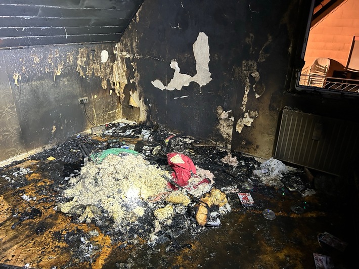 POL-PDKL: Zimmerbrand in einem Einfamilienhaus