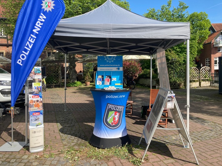 POL-COE: Lüdinghausen/Infostand der kriminalpolizeilichen Beratungsstelle auf dem Wochenmarkt