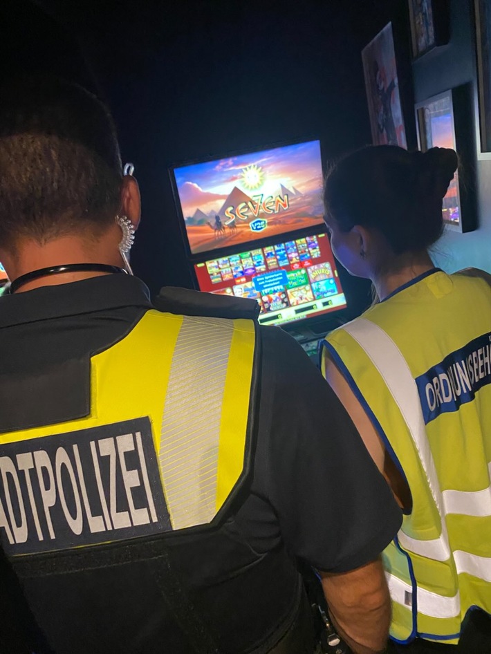 POL-DA: Kreis Groß-Gerau: Rund 200 Einsatzkräfte kontrollieren Spielhallen, Gaststätten, Kioske und Shisha-Bars
