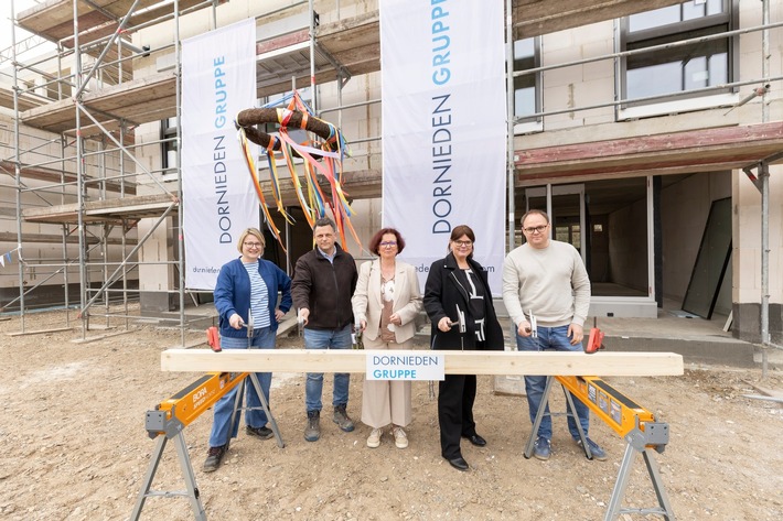 Richtfest für die letzten Häuser der DORNIEDEN Gruppe „Am Alten Angerbach“