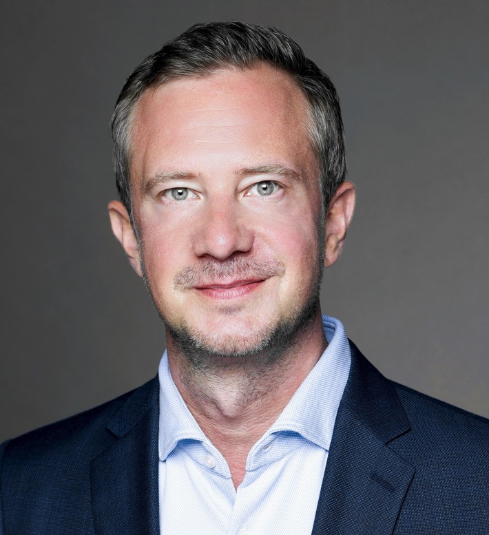 AIDA Pressemeldung: Grimme-Preisträger Christian Reuther wird neuer Vice President Entertainment bei AIDA Cruises